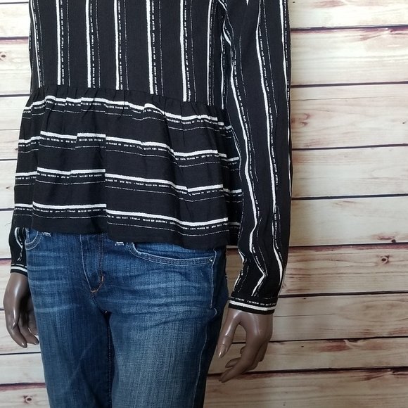 NEW!! PAPER CRANE Thin Peplum Top - Picture 5 of 9